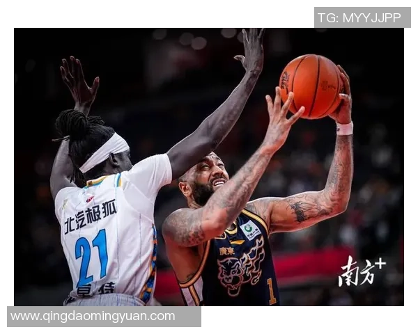 2013年CBA季后赛广东队对阵北京队精彩回顾与赛况分析